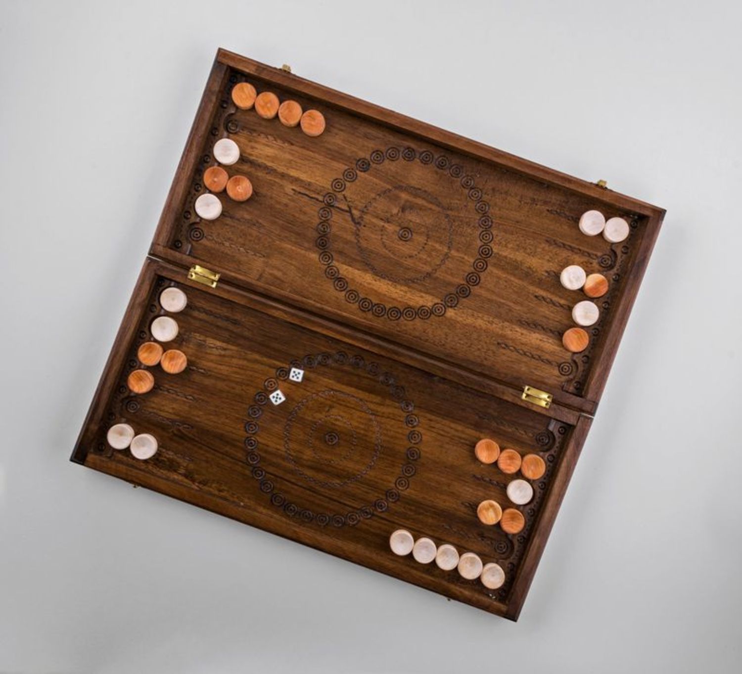 Backgammon di legno fatto a mano Giochi da tavolo Backgammon intagliato 
 foto 4