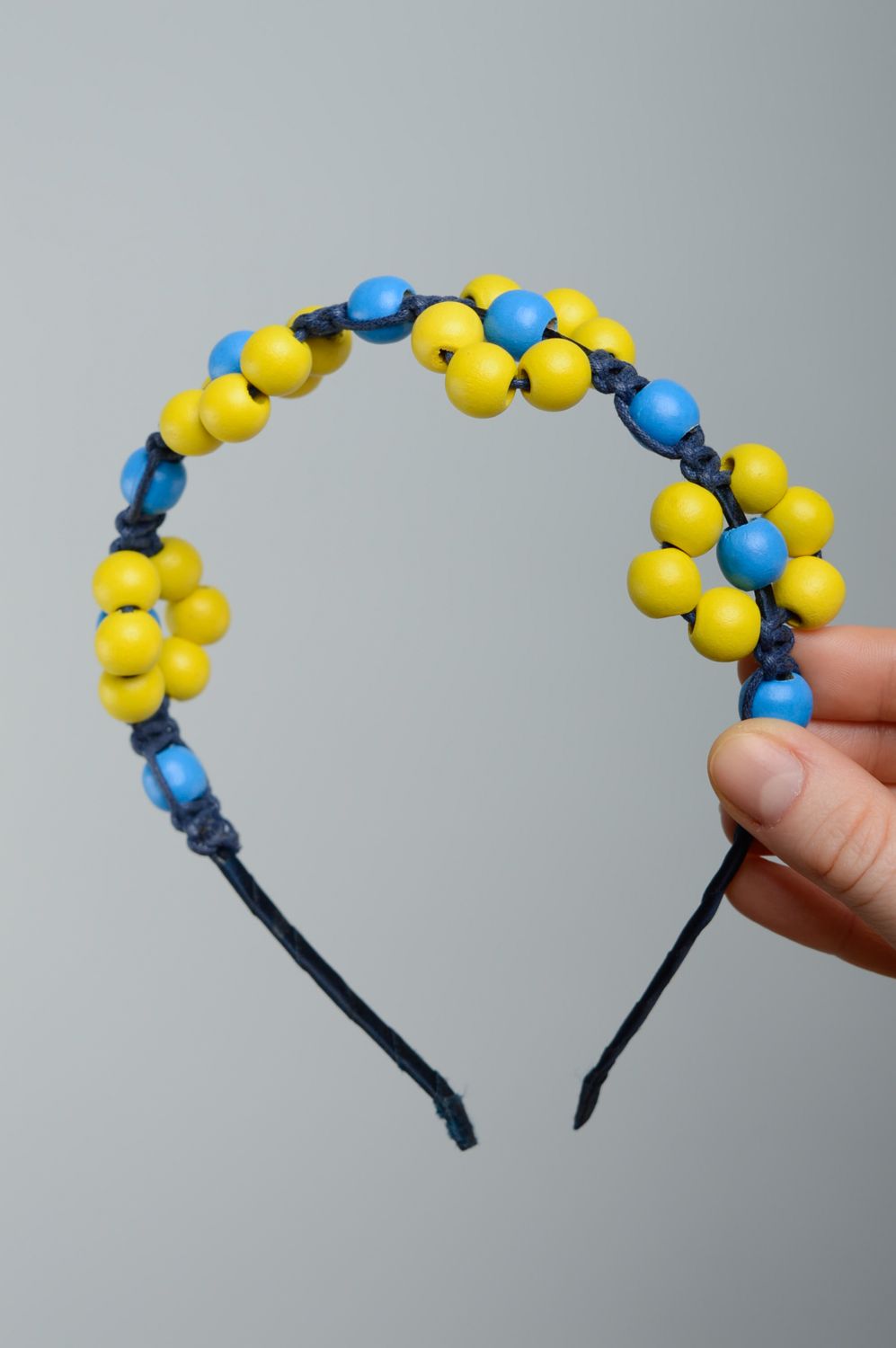 Serre-tête en macramé bleu et jaune avec perles de bois fait main pour femme photo 4