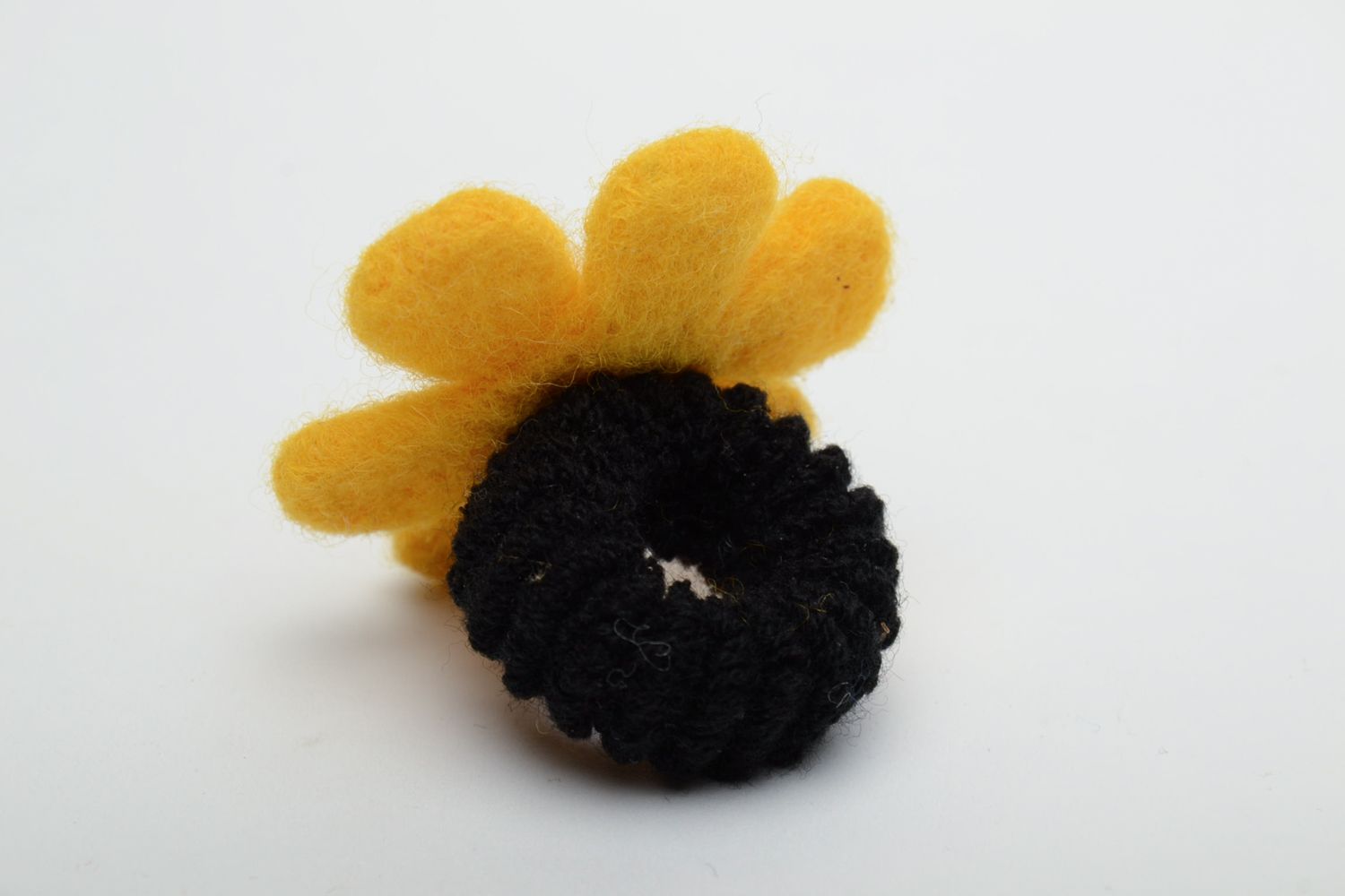 Élastique pour cheveux en laine feutrée Fleur jaune photo 4