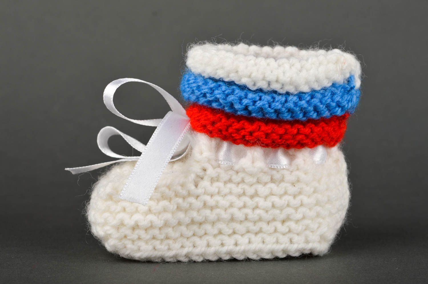 Chaussons bébé au crochet faits main Chaussures bébé chauds blancs Vêtement bébé photo 3