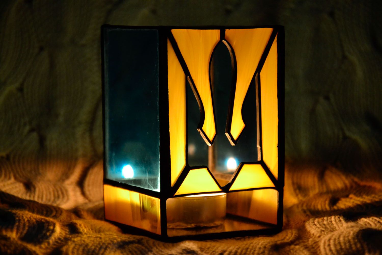 Stained glass candlestick Trident photo 1