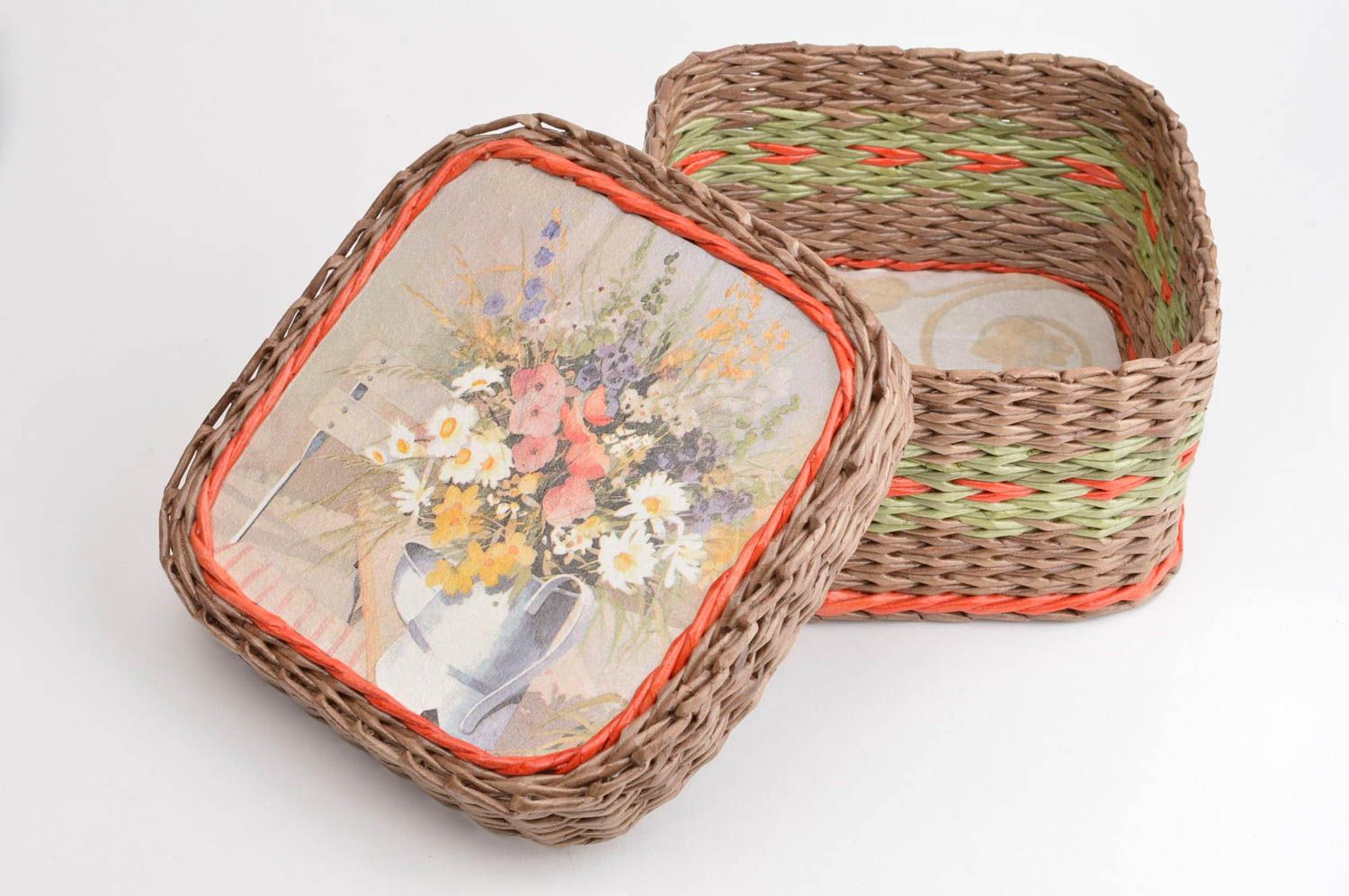 Плетеная корзина ручной работы с цветами корзина из газет подарочная корзина  фото 3