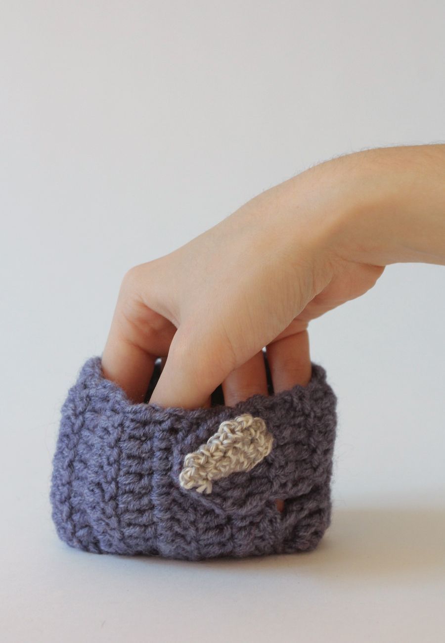 Knitted cup cozy photo 3