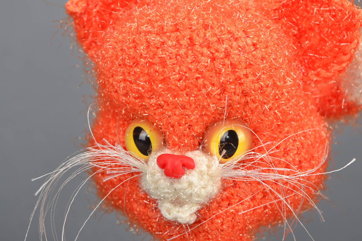 Мягкая вязаная игрушка Кот с большой головой фото 3