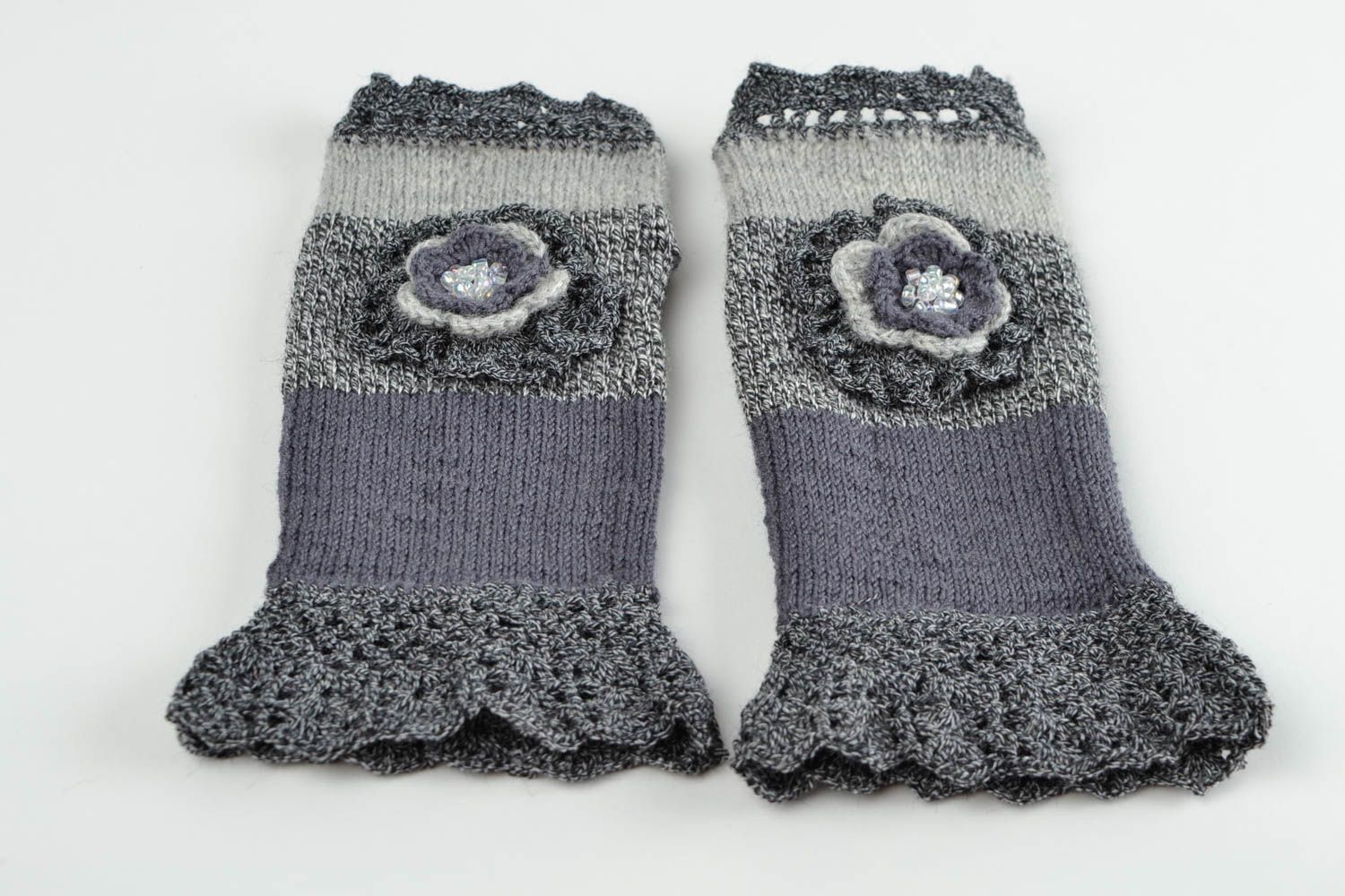 Beautiful handmade crochet wool mittens warm knitted mittens winter outfit photo 4