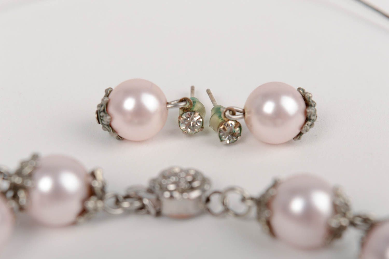Set de bijoux faits main en fausses perles bracelet collier boucles d'oreilles photo 3