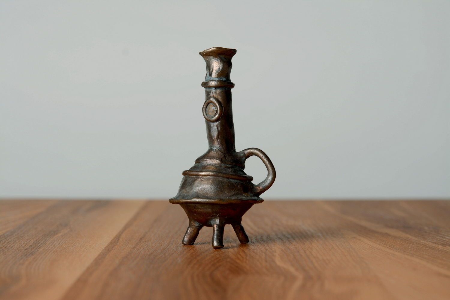 Figurine de cruche en bronze photo 4