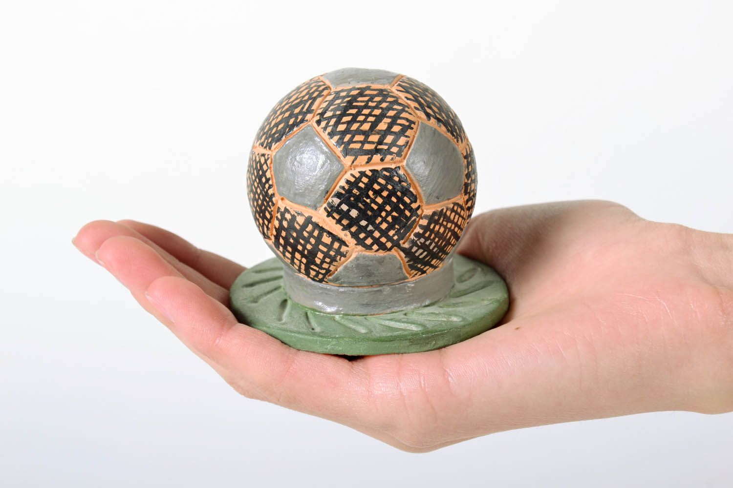 Figurilla cerámica Pelota de fútbol foto 5