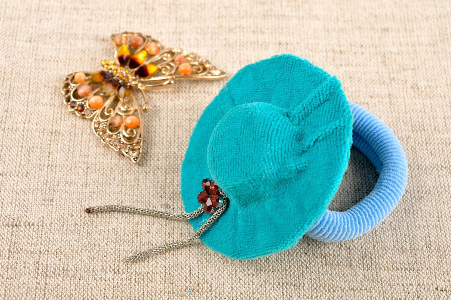 Goma para el pelo con sombrero artesanal regalo original accesorio para niñas foto 1