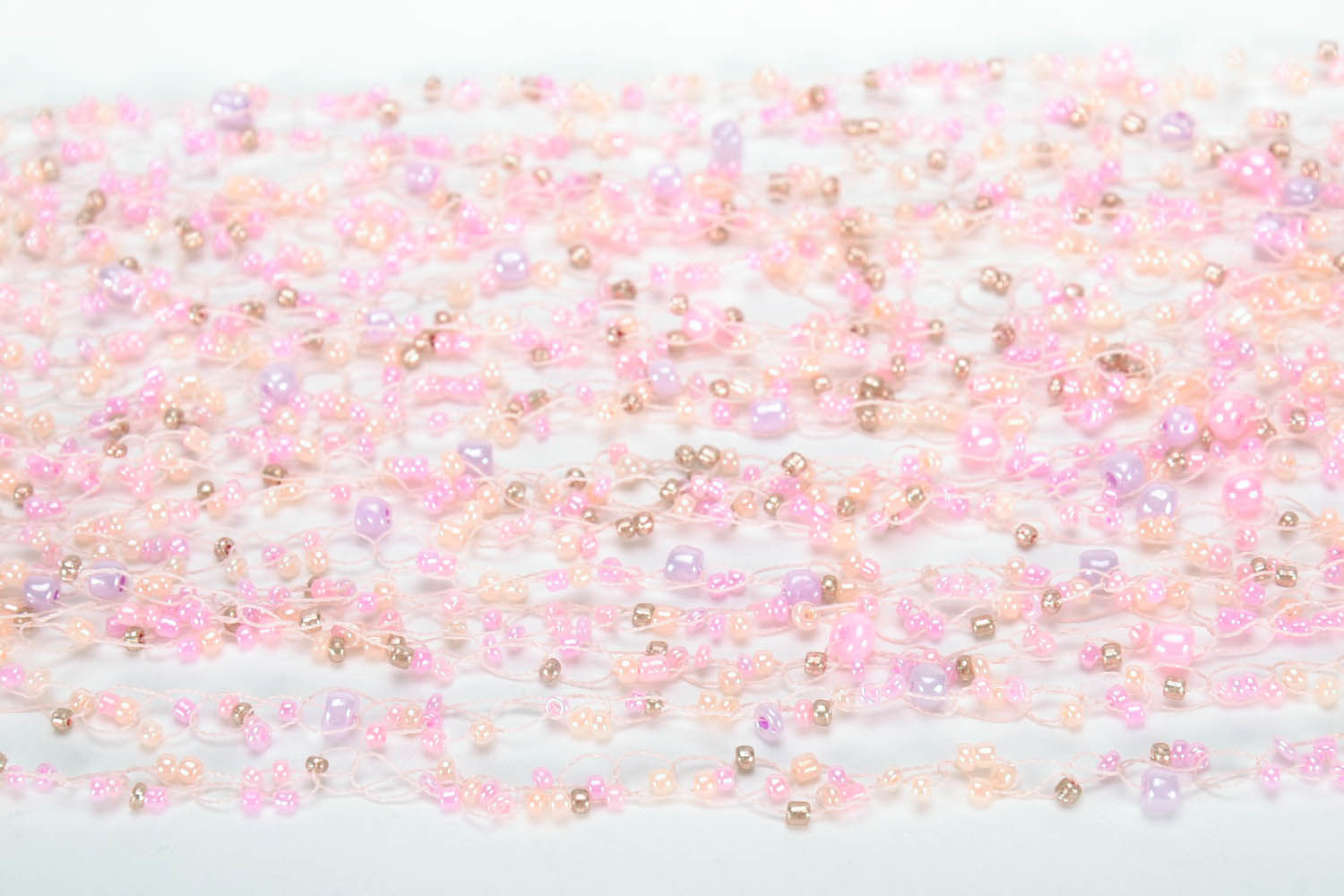 Воздушные бусы из бисера розовые фото 2