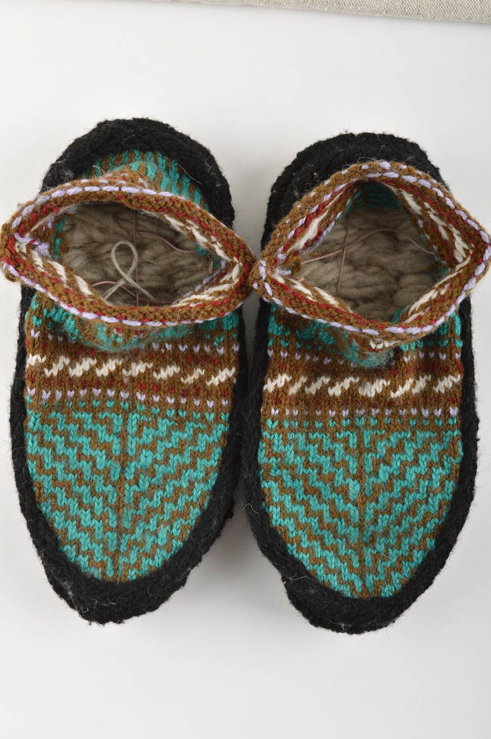 Handmade children slippers warm woolen slippers knitted slippers for babies photo 2