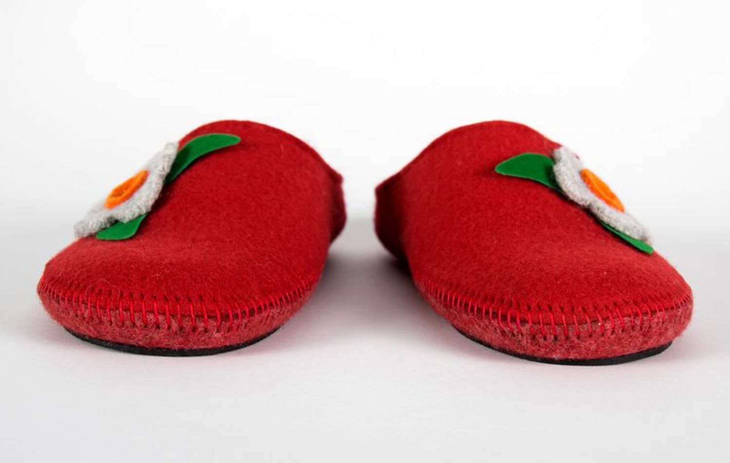 Women's bedroom clogs made from wool of red color photo 3