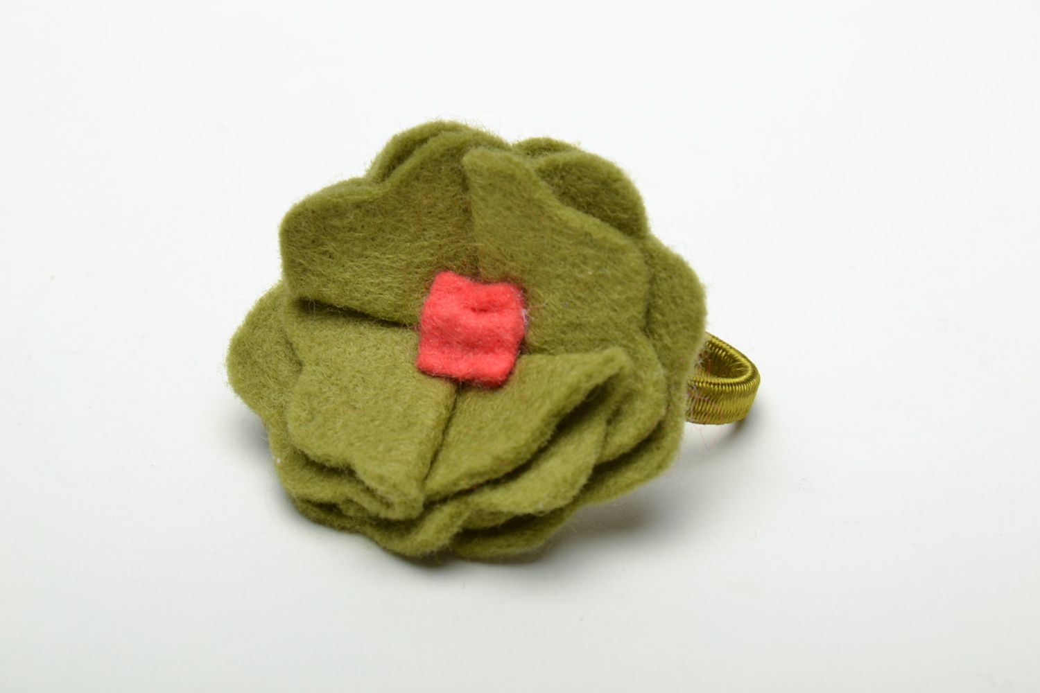 Handmade Haargummi mit Blume aus Filz grün foto 3