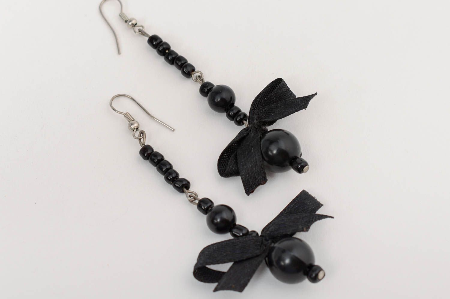 Handmade evening long dangle earrings with black beads and satin ribbon bows photo 2