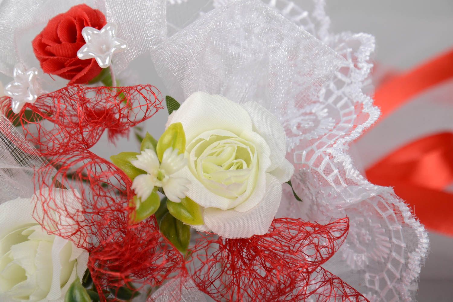 Свадебный букет цветов из атласных лент ручной работы авторский красивый фото 3