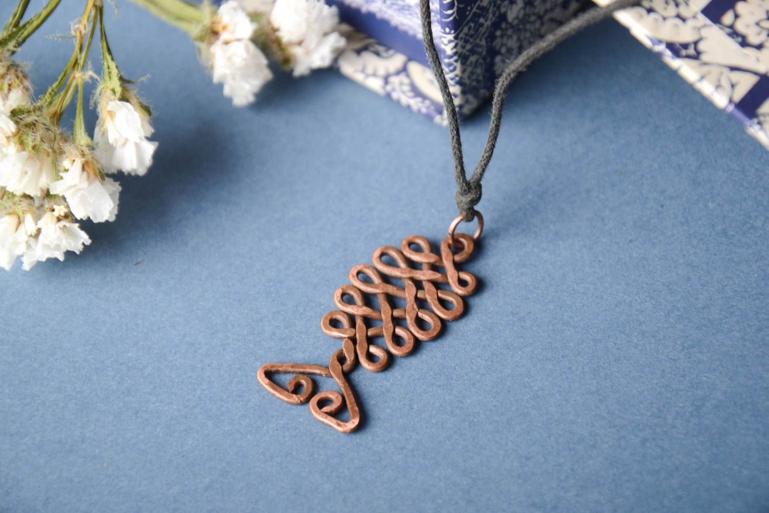 Handmade Kupfer Schmuck Accessoire für Frau ungewöhnlicher Modeschmuck Anhänger foto 1