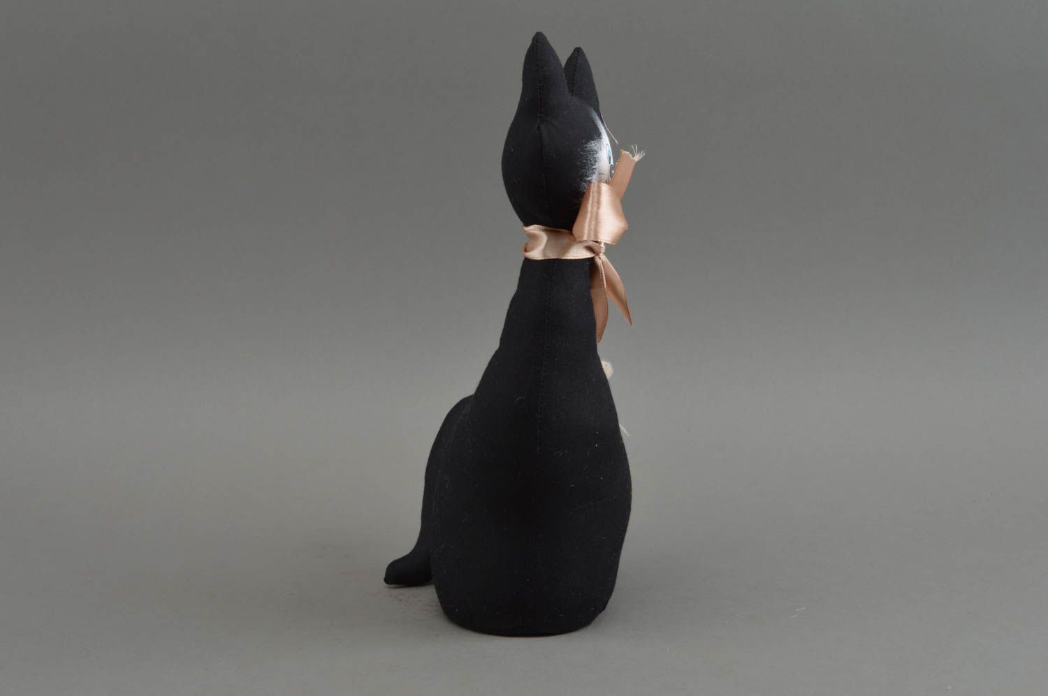 Мягкая игрушка кот с мышкой ручной работы черный красивый из ткани авторский фото 3