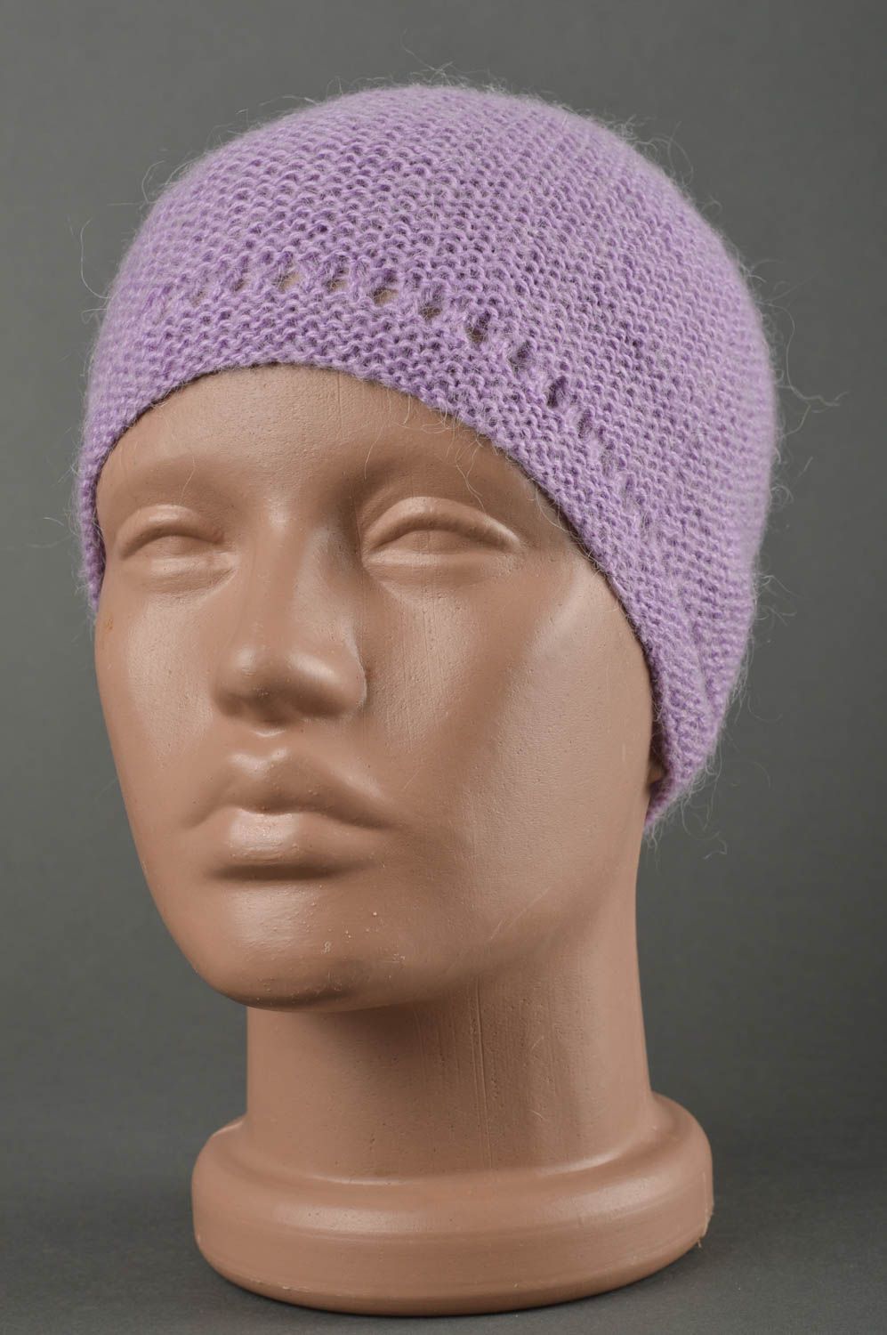 Bonnet au crochet fait main Chapeau tricot design violet Vêtement enfant photo 1