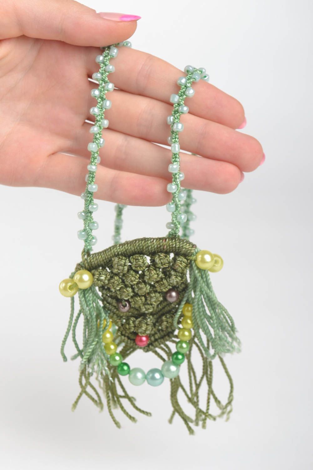 Pendentif macramé Bijou fait main vert perles de rocaille fils Cadeau femme photo 5