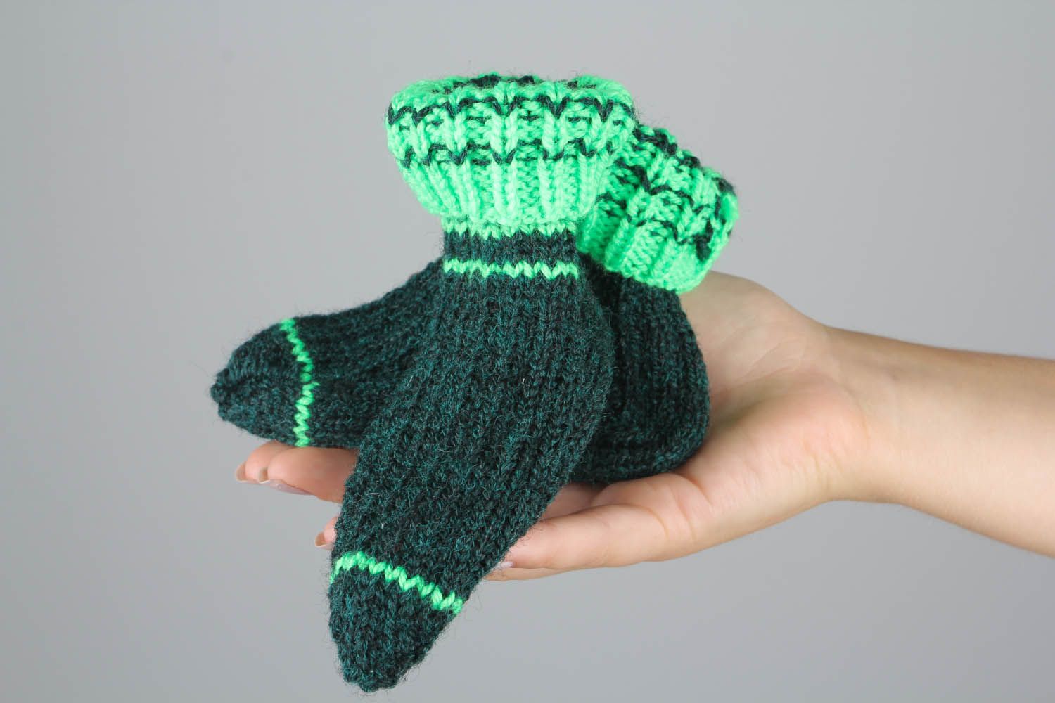 Knitted socks photo 5