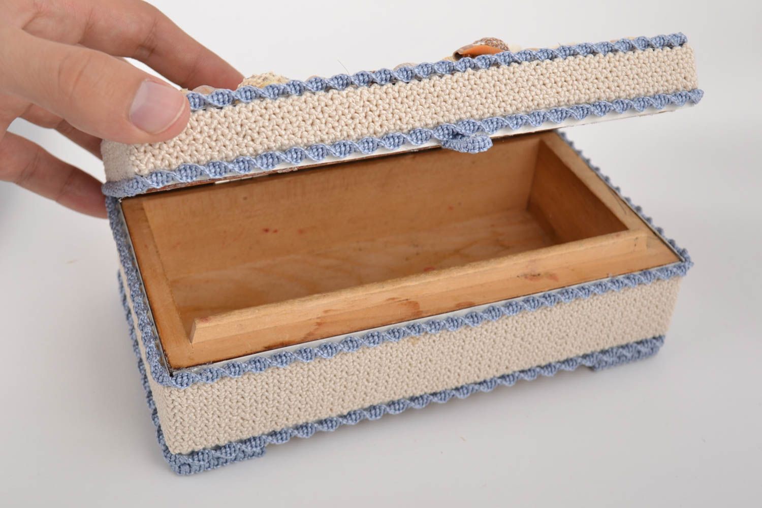 Macrame rectangular jewelry box with shells on the cover handmade decor ideas photo 4
