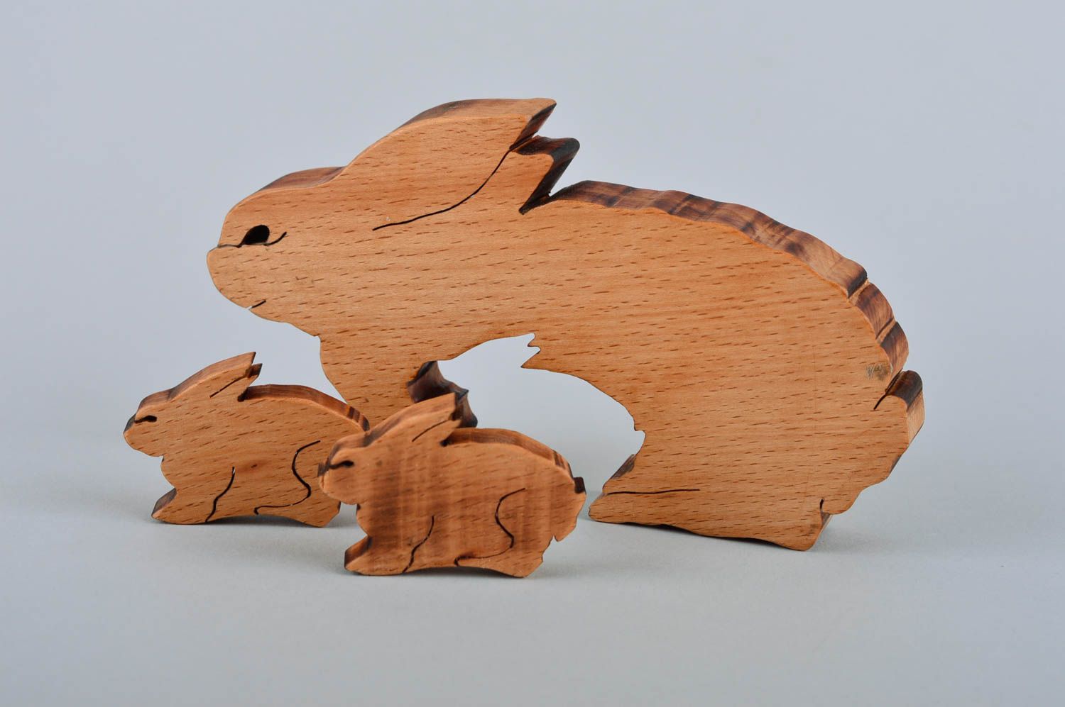 Puzzle 3D en bois fait main Jouet d'éveil lapine et ses petits Cadeau bébé photo 2
