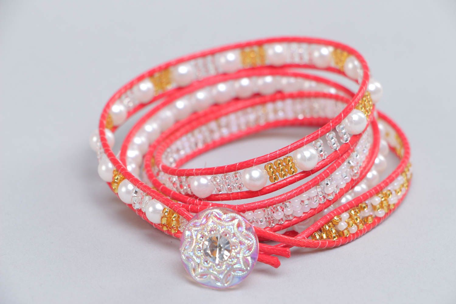Bracelet en perles de rocaille et artificielles large rouge-blanc fait main photo 3