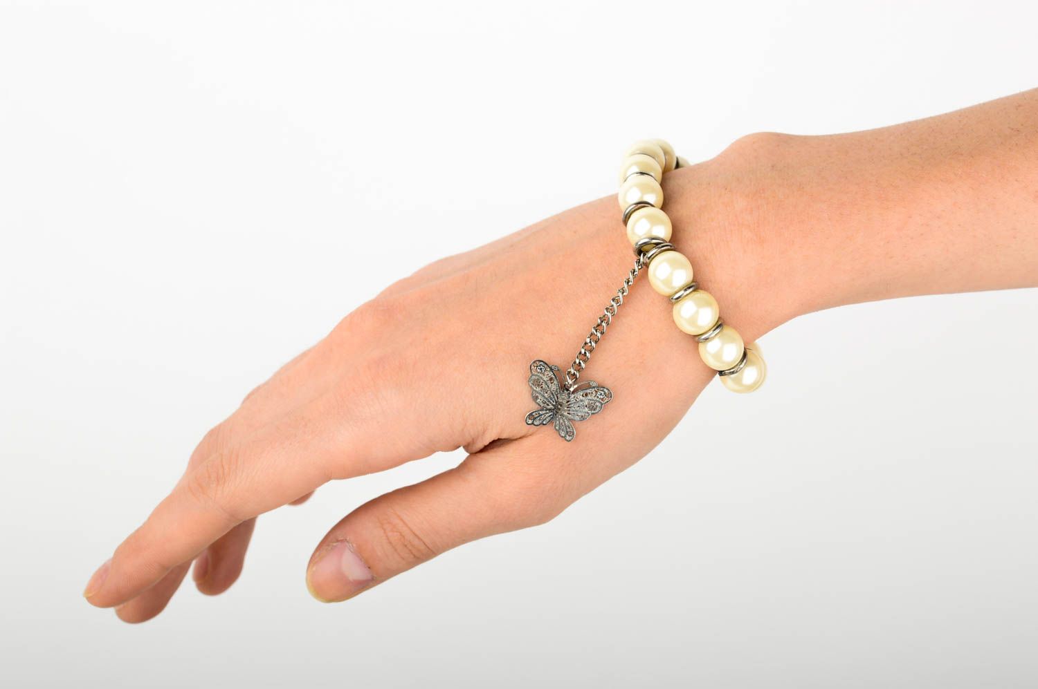 Bracelet perles fantaisie Bijou fait main avec papillon Accessoire femme photo 2