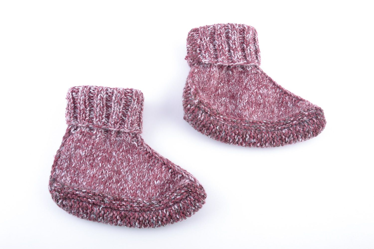 Handgemachte gestrickte schöne warme Socken aus Naturwolle für Frauen und Kinder foto 5