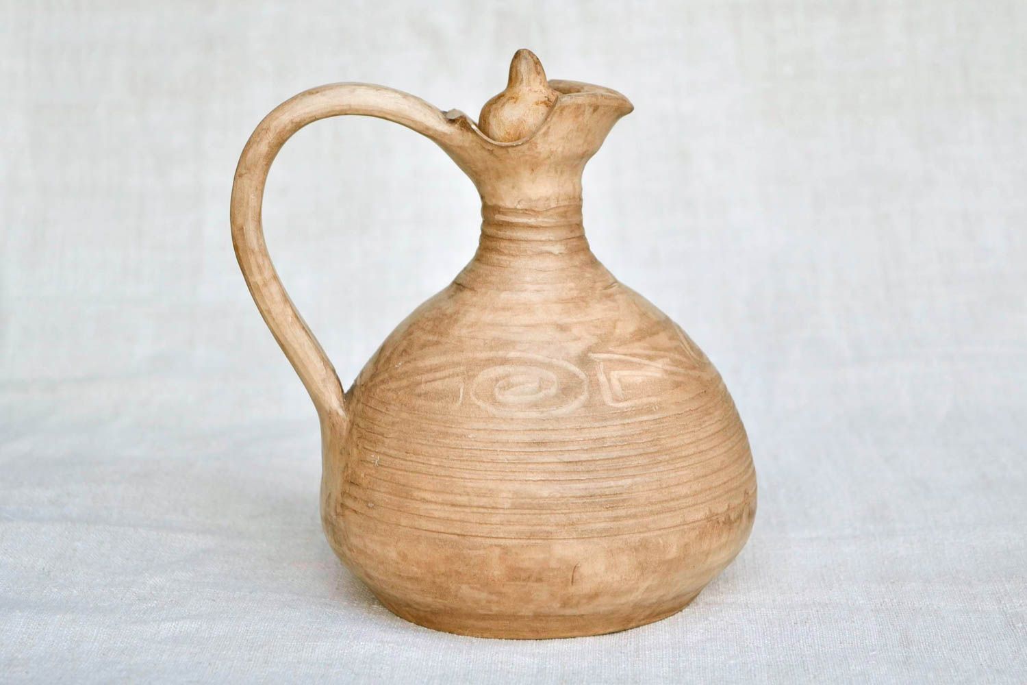 20 oz ceramic wine carafe with handle and lid made of lead-free clay 1,1 lb photo 3