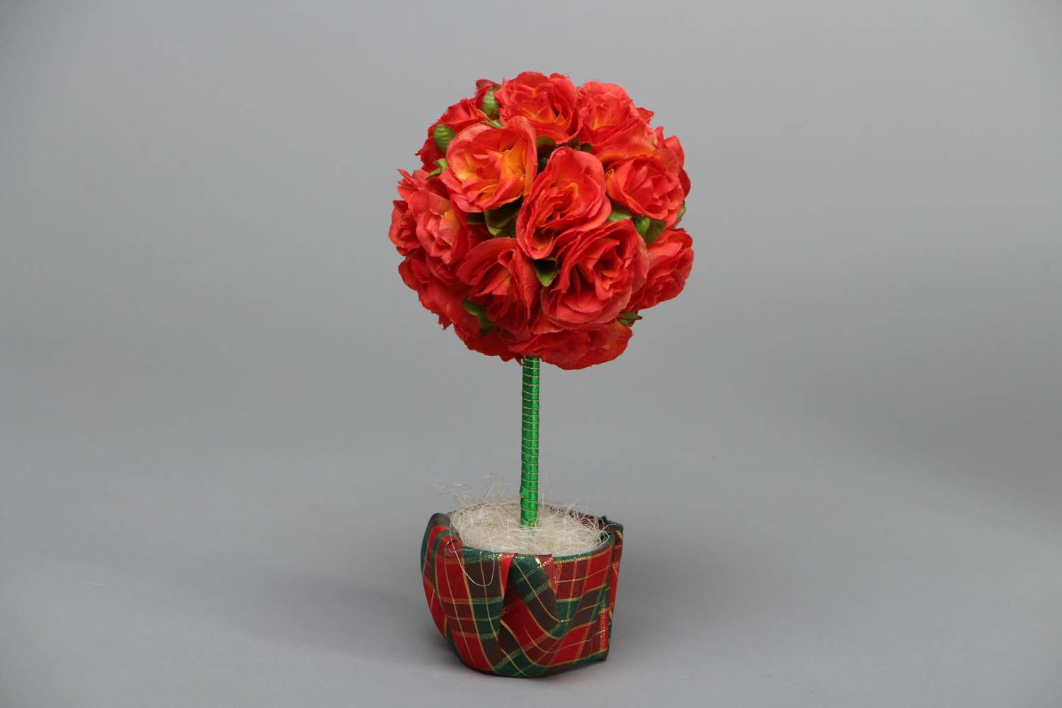 Origineller Glücksbaum mit Rosenblumen foto 1