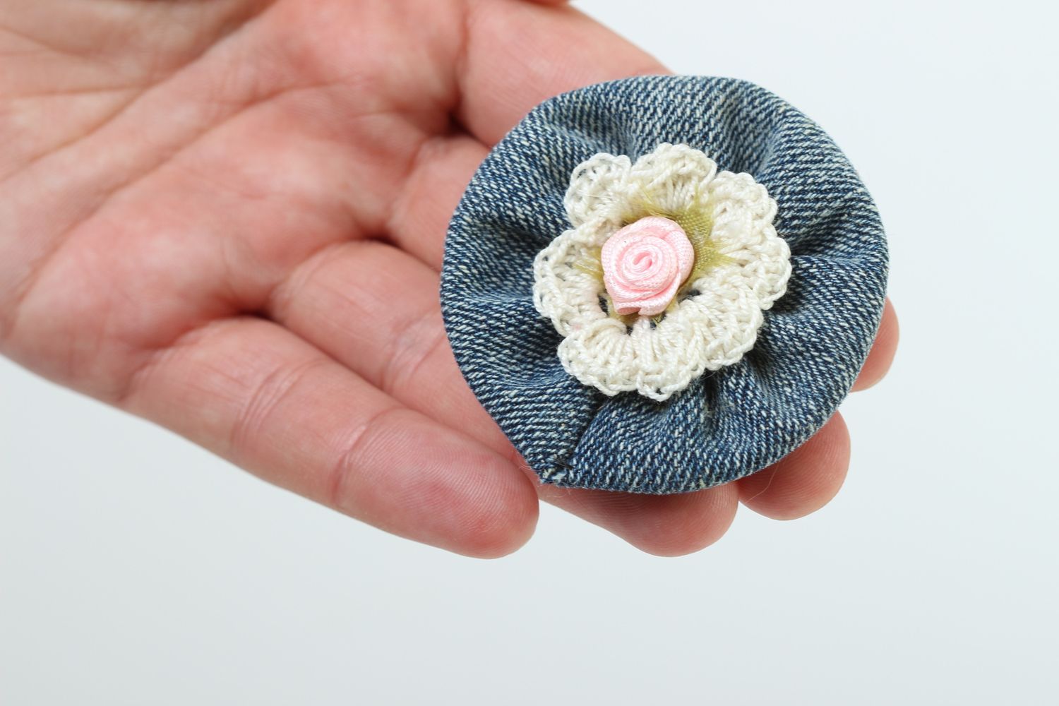 Handmade crocheted flower art supplies beautiful textile flower diy supplies photo 5
