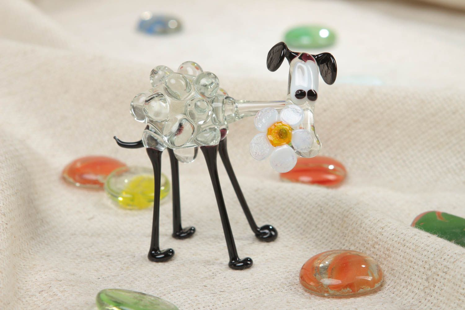 Figurine miniature en verre lampwork en forme de brebis faite main photo 5