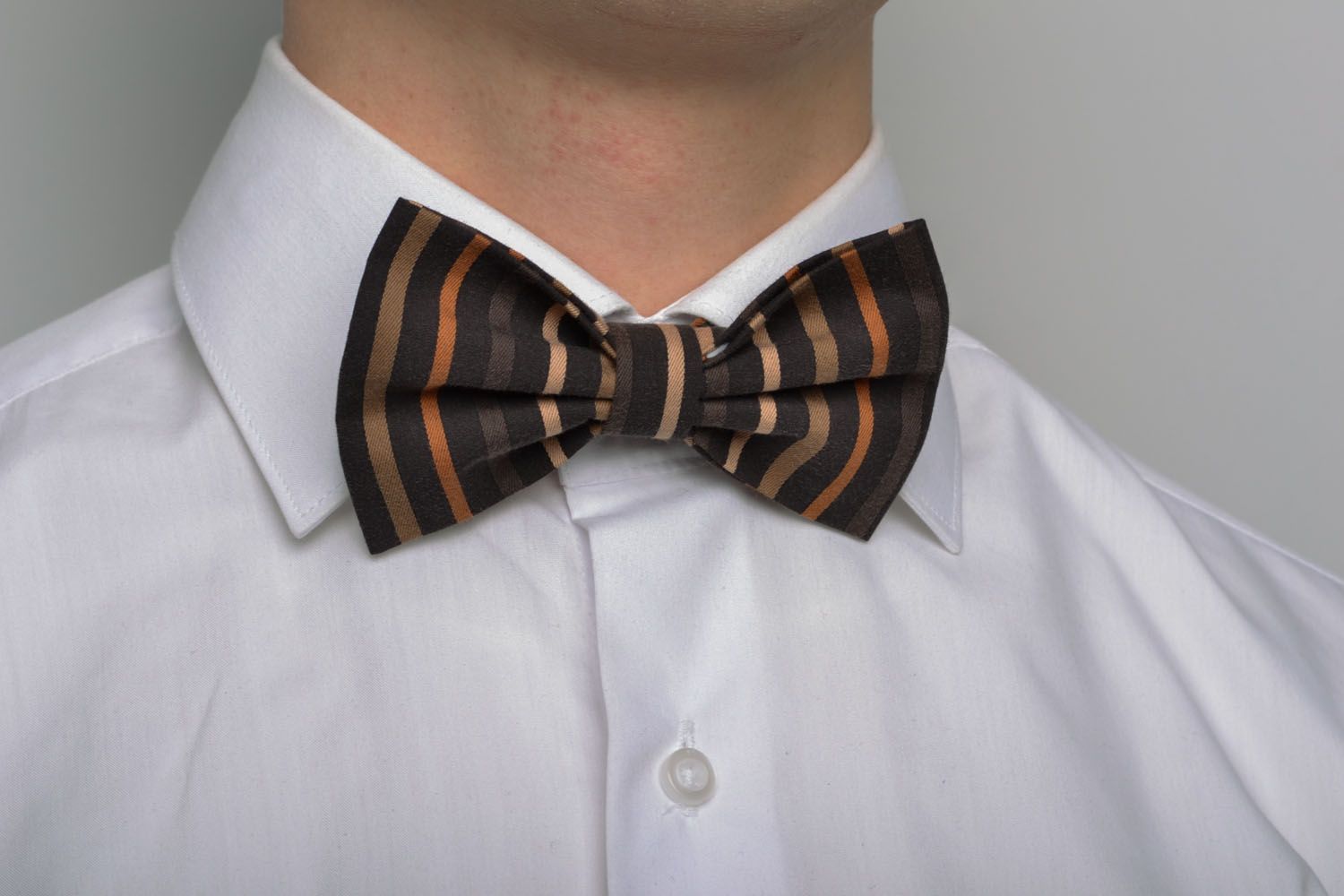 Hand-sewed bow tie photo 1