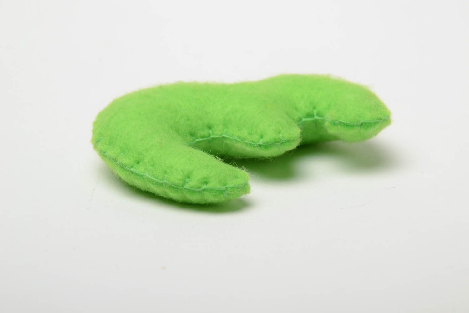 Маленькая цифра из фетра мягкая зеленая ручной работы развивающая игрушка 3 фото 4