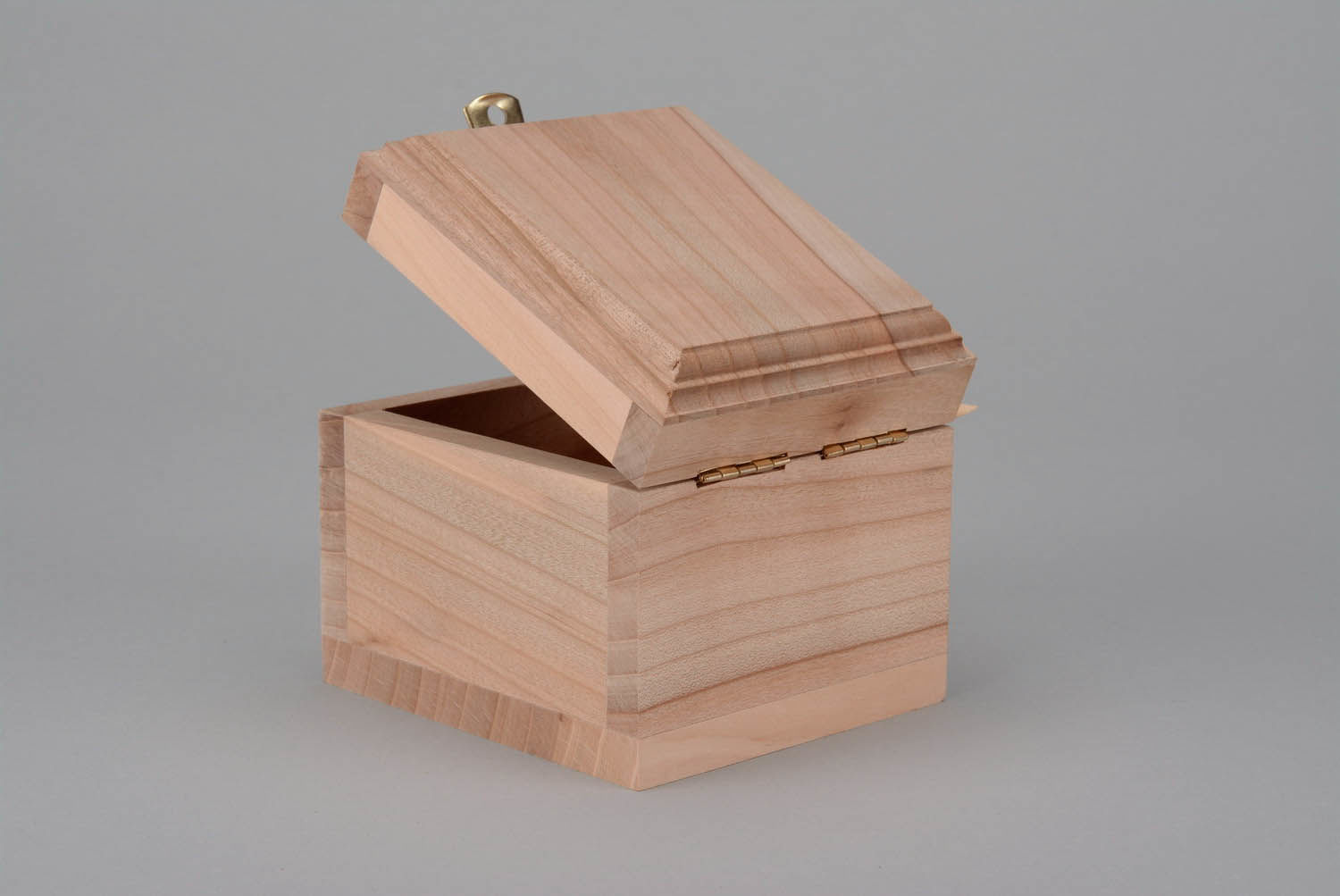 Caja en blanco de madera para decoupage foto 1