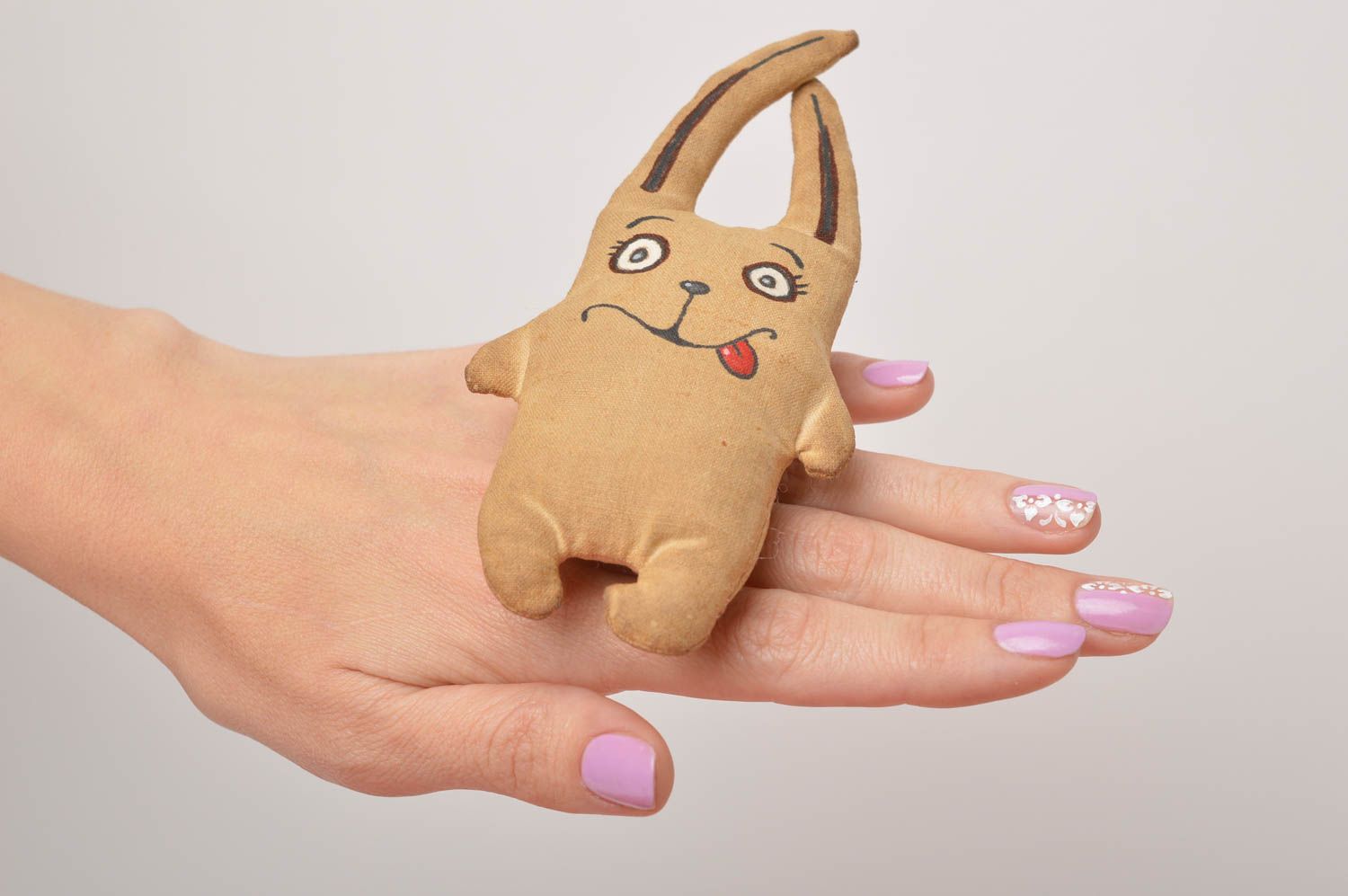 Игрушка из ткани заяц ручной работы декор для дома мягкая игрушка с росписью фото 5
