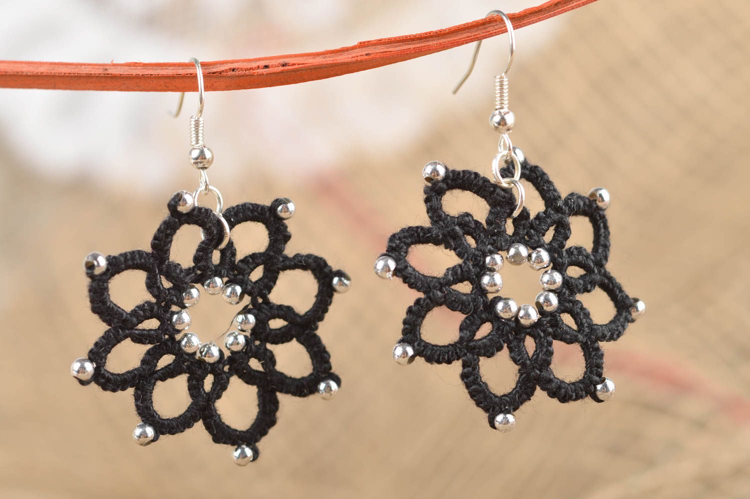 Stylish handmade woven flower earrings tatting ideas textile earrings with beads photo 1