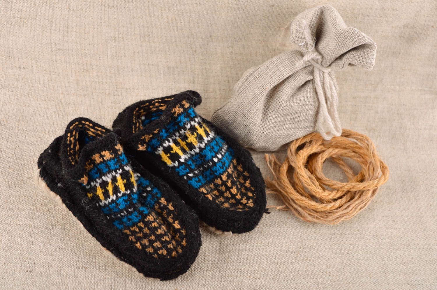 Pantuflas artesanales de lana ropa para niños regalo original y cálido foto 1