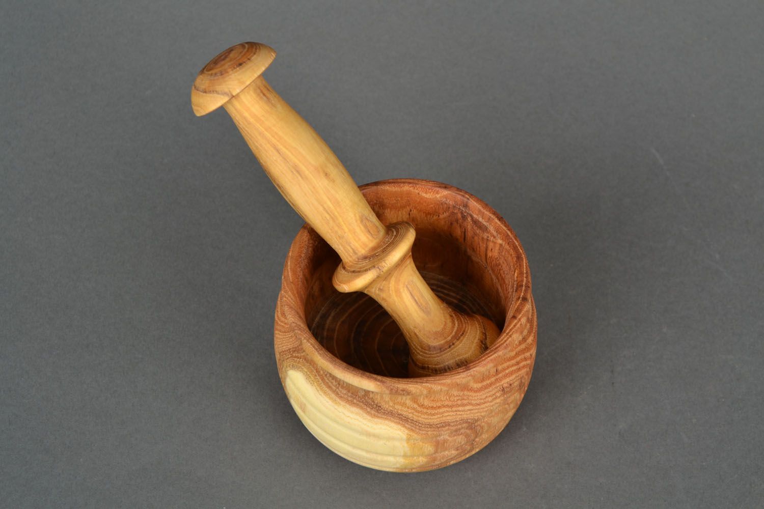 Wooden mortar and pestle photo 3