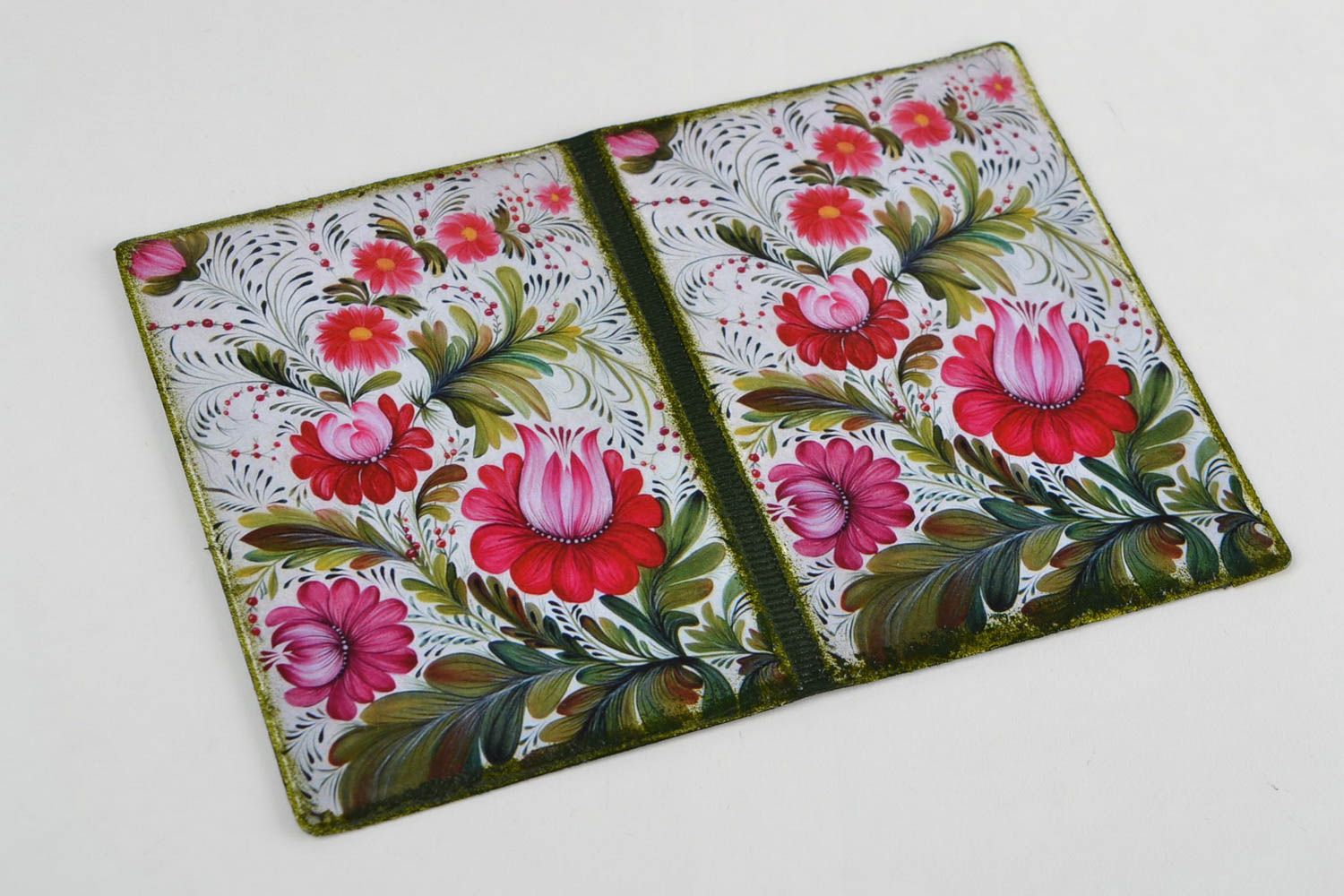 Handmade faux leather passport cover with decoupage with tender floral pattern photo 3