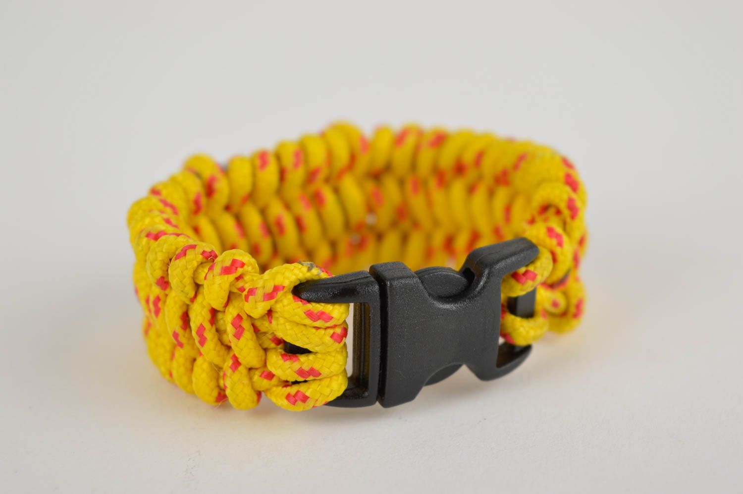 Grelles gelbes Paracord Armband handmade Accessoire für Männer Survival Armband foto 4