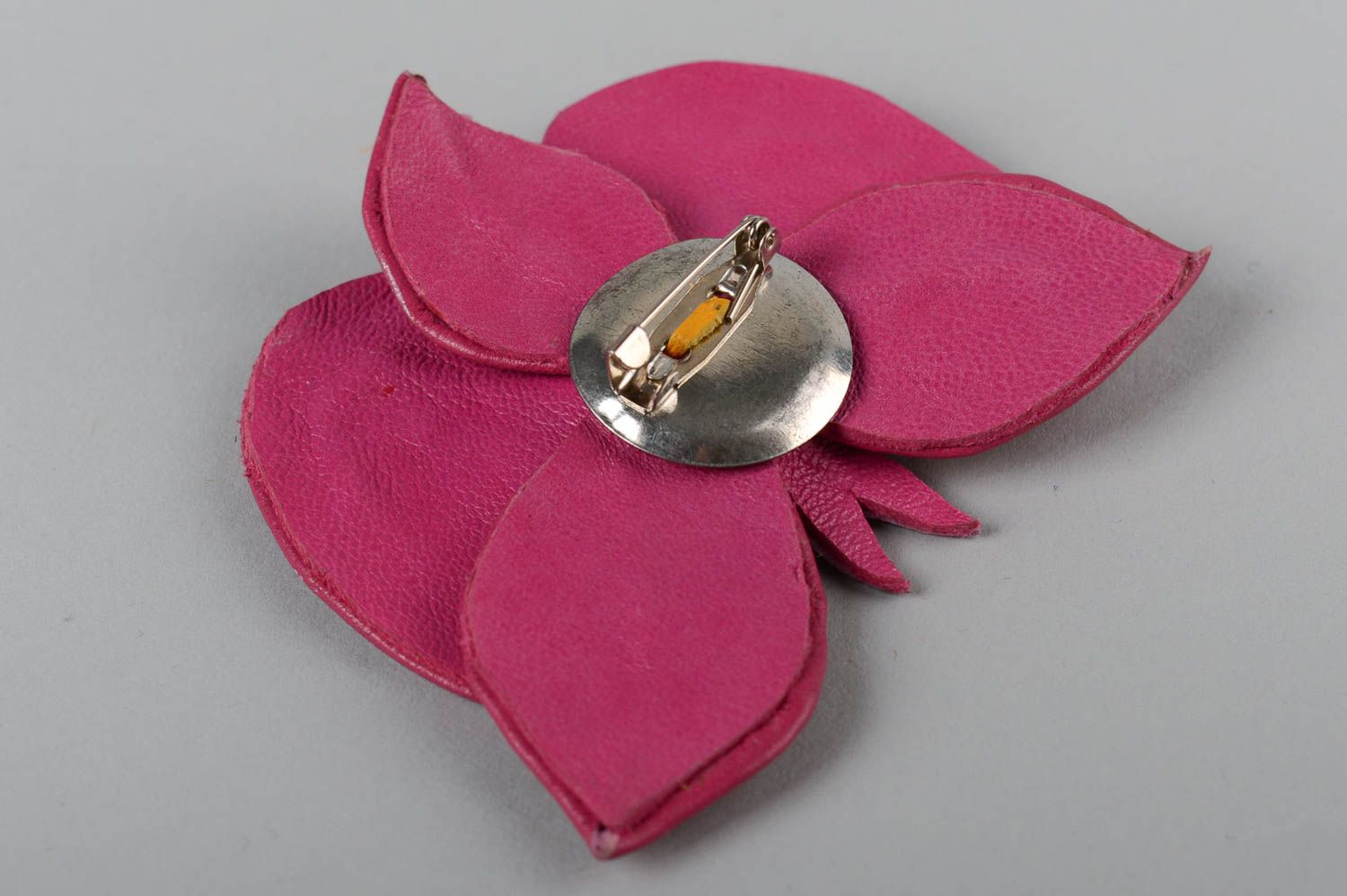 Broche en cuir fait main Broche fantaisie Accessoire femme orchidée rose photo 3
