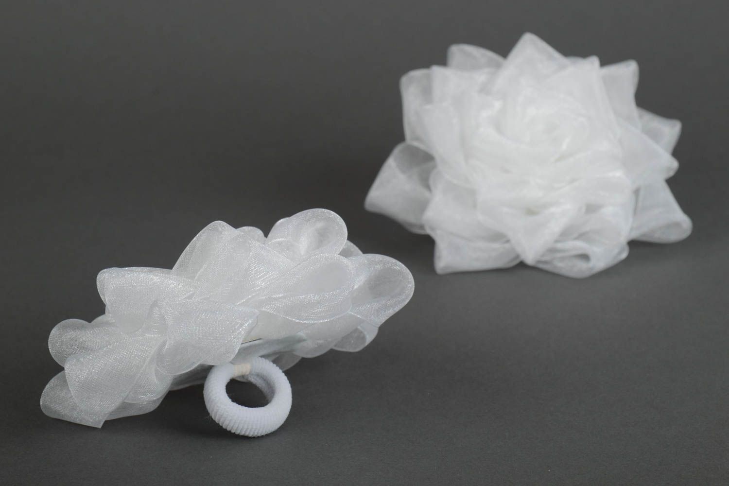 Set of 2 homemade white decorative hair bands with organza ribbon flowers  photo 3