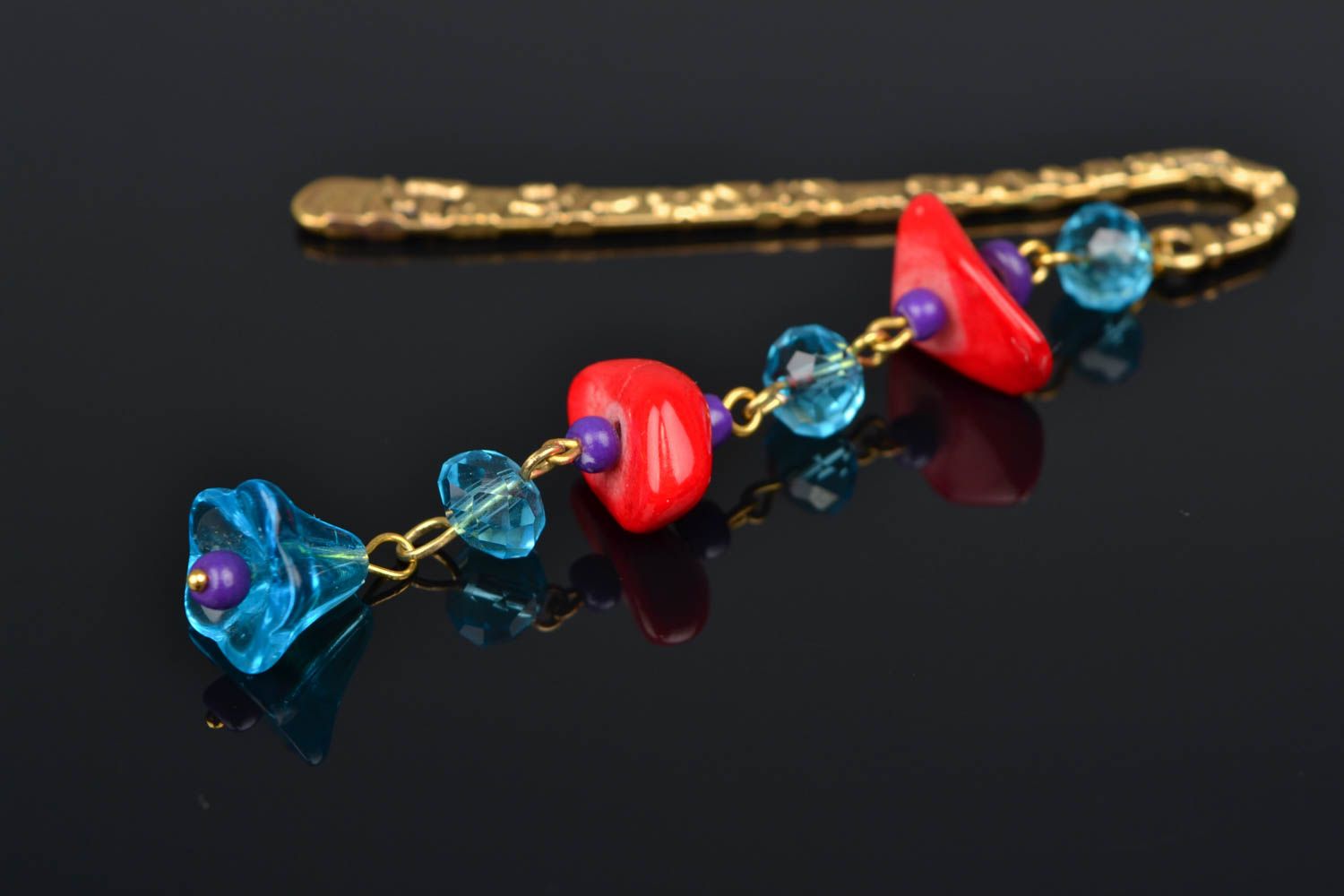 Bookmark with glass beads and natural coral photo 1