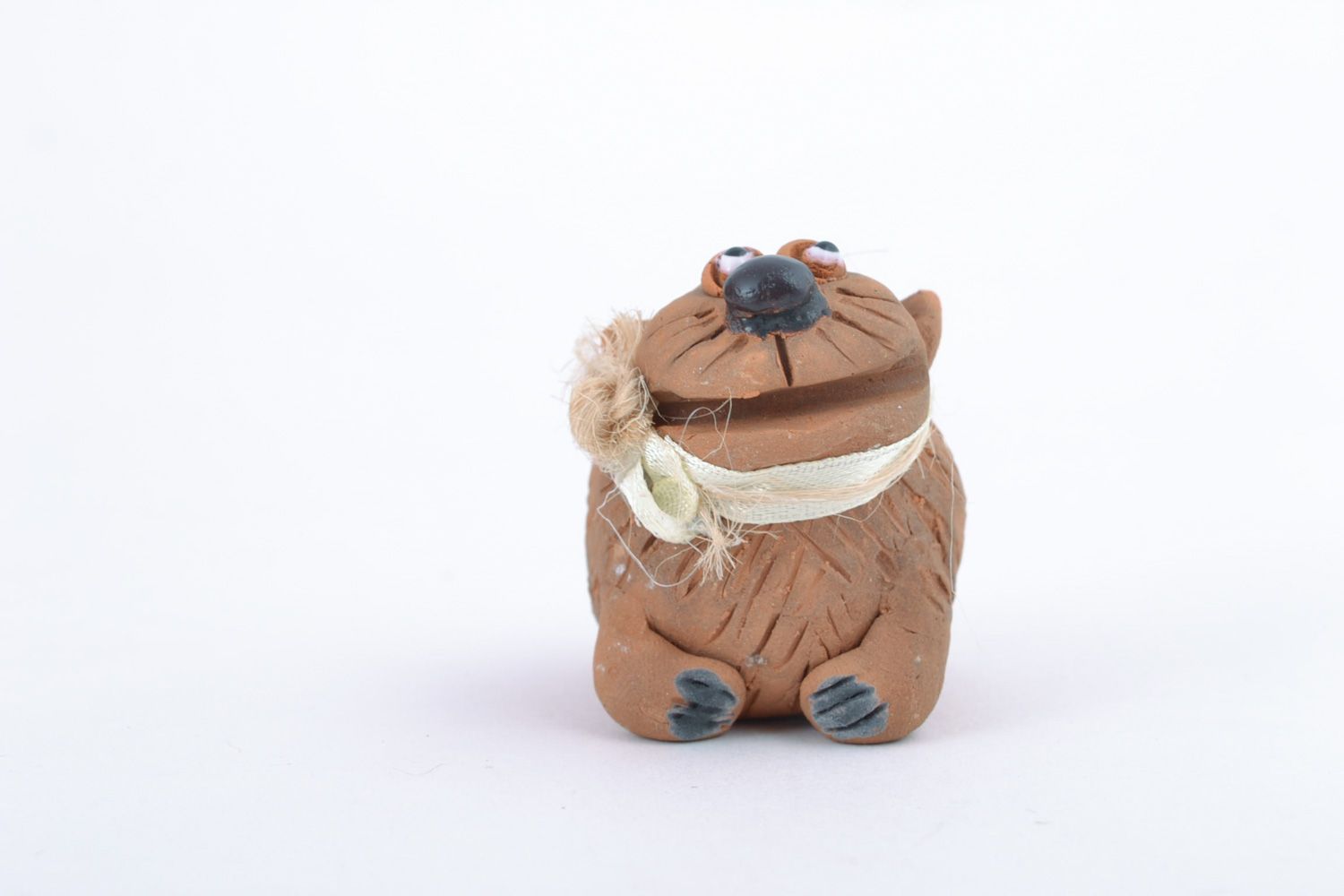 Figura cerámica artesanal pequeña con forma de gato foto 4