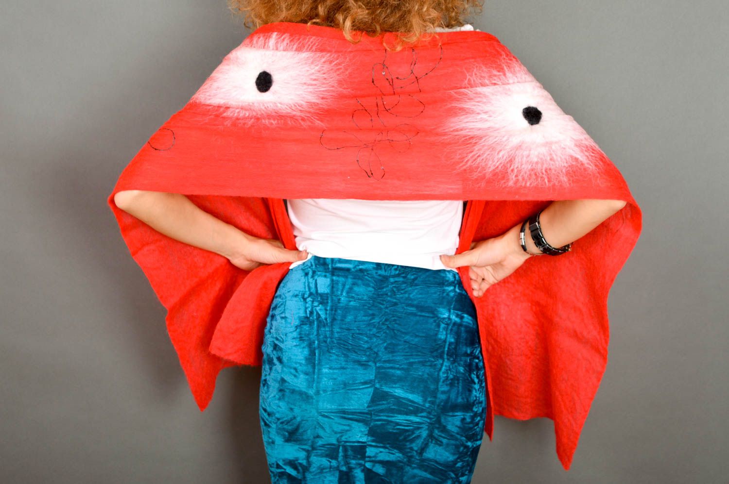 Bufanda de lana de color rojo accesorio de moda artesanal regalo para mujer foto 5
