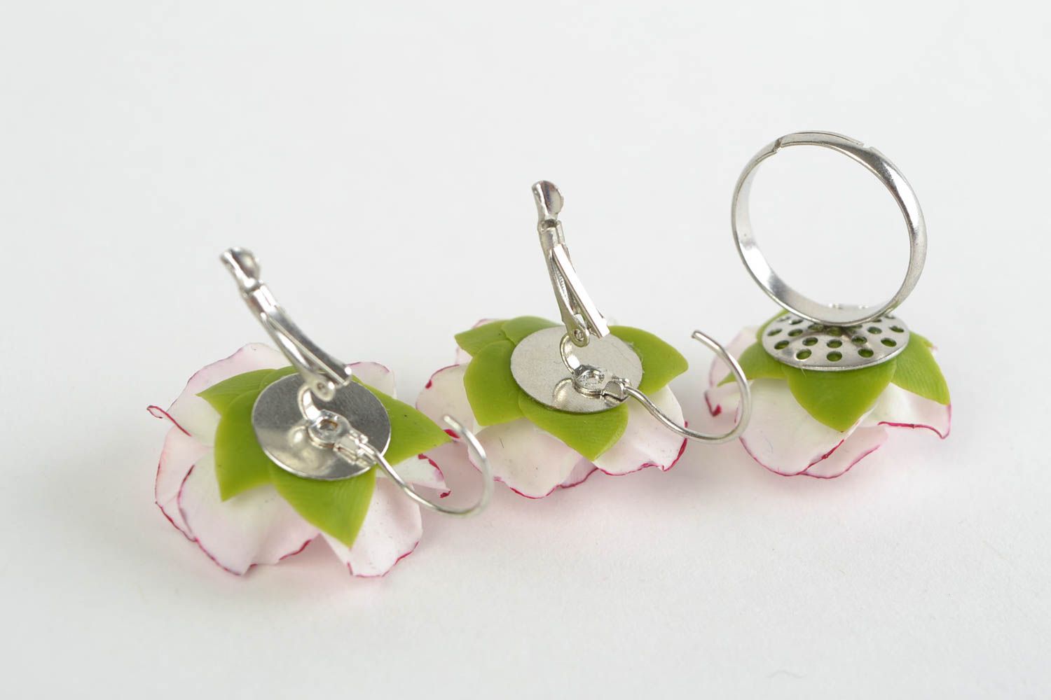 Handmade Damen Schmuckset Ring und Ohrringe aus Porzellan zartrosa Accessoires foto 5