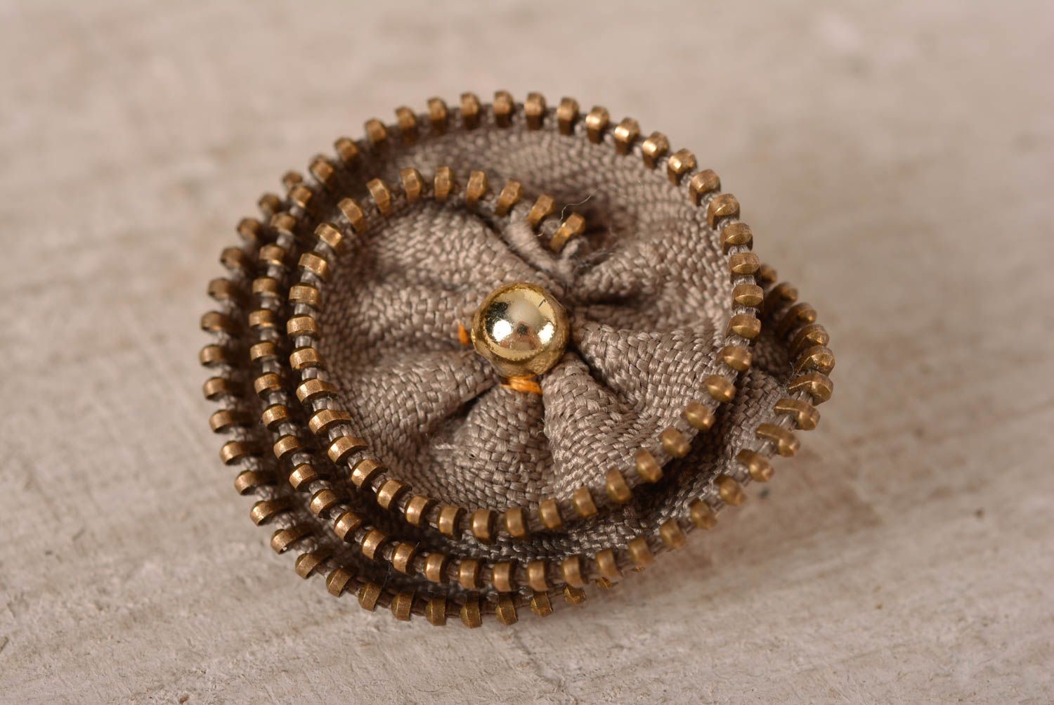 Handmade jewelry brooch pin flower brooch metal jewelry designer accessories photo 1