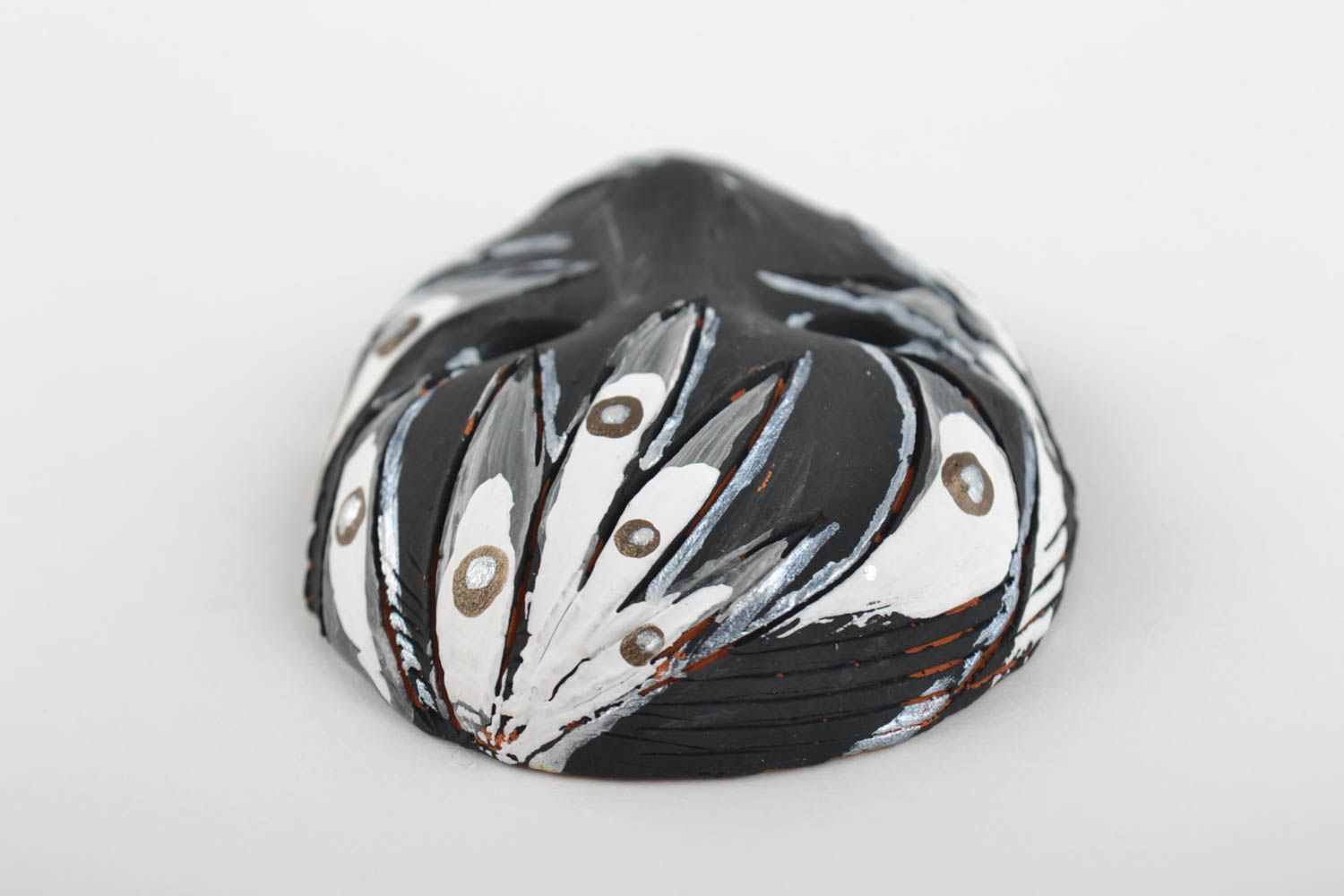 Petit magnet masque de carnaval noir en céramique peint fait main pour frigo photo 5